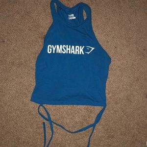Gym shark crop